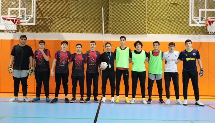 Futsalda Dostça Rekabet Heyecanı