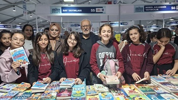 2025-uskudar-kitap-fuar-gezi9