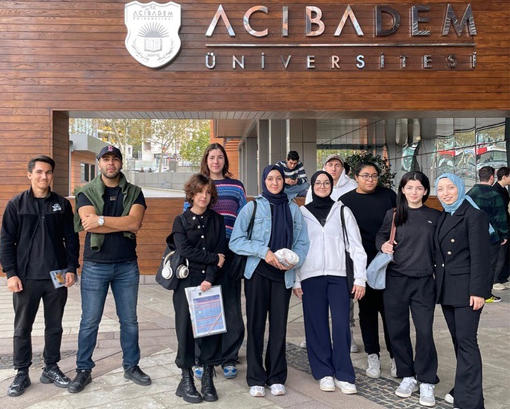 Çekmeköy Derya Öncü Anadolu Lisesi Acıbadem Üniversitesi’ni Ziyaret Etti