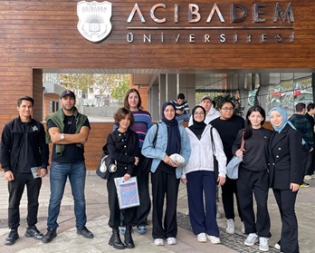 LİSE ACIBADEM ÜNİ GEZİSİ 1